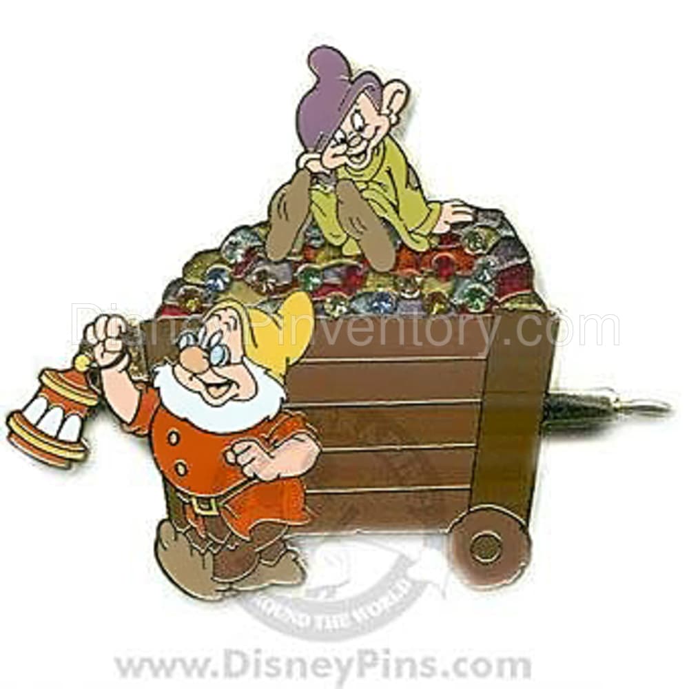 Gold Card Collection - Dwarfs with Mine Cars - Doc & Dopey - Pin 5350